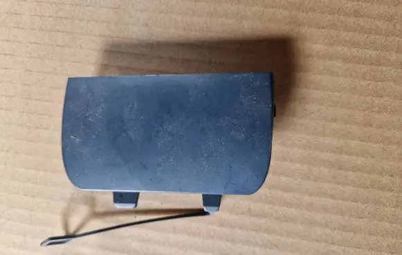 Rear bumper row hook cap/cover