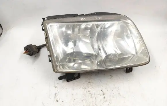 Volkswagen Polo III 6N 6N2 6NF Headlight/headlamp 205965B