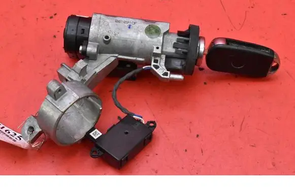 Opel Insignia A Ignition lock 25799293