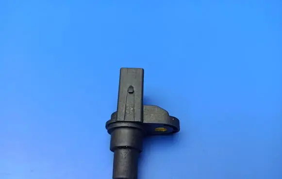BMW 7 E65 E66 Camshaft position sensor 7506273 60233672