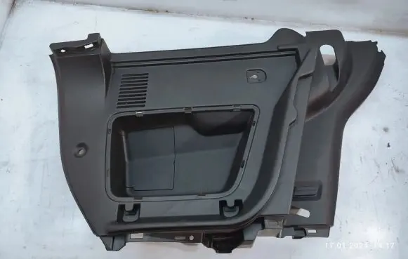Opel Mokka X Trunk/boot side trim panel 95190815