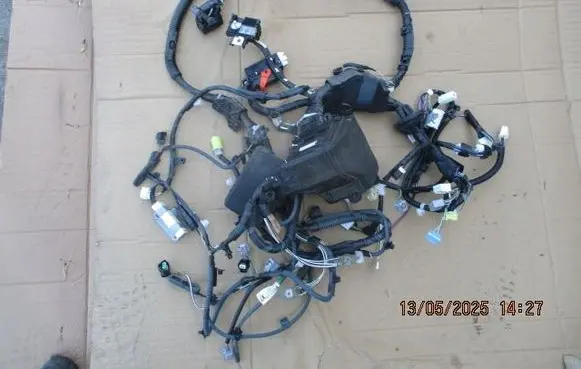 Toyota Yaris Engine installation wiring loom 821110DX71