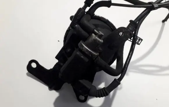 Volkswagen Golf IV Turbo solenoid valve 1j0906627a