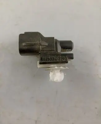 Mitsubishi Grandis Outside/external air temperature sensor 0775004220 04E