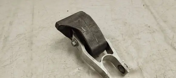 Volvo XC90 Engine mount bracket 31339951 31401144