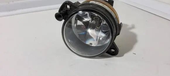 Volkswagen Touareg I Front fog light 6QE941700A