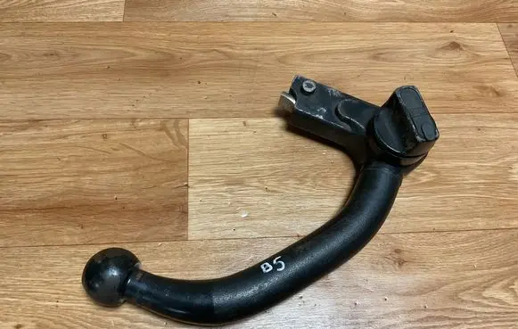 Volkswagen PASSAT B5 Detachable towbar 0823509M 509N