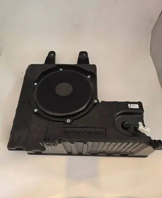 Ram 1500 Subwoofer speaker P68315544AA 36670D 8965000701A