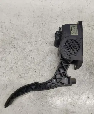Volkswagen Polo IV 9N3 Accelerator throttle pedal 0280755055 6Q1721503H