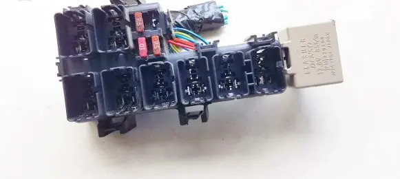 Subaru Legacy Fuse box set 86111ag000