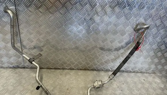 Peugeot 2008 I Air conditioning (A/C) pipe/hose 9670090880
