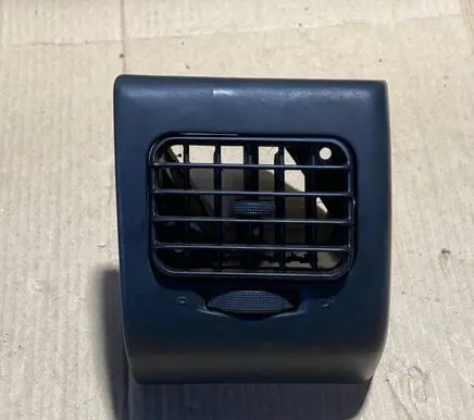 Volkswagen Golf III Dash center air vent grill 1H6819704 16819110