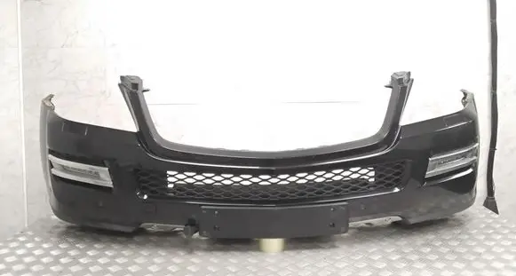 Mercedes-Benz GL X164 Front bumper