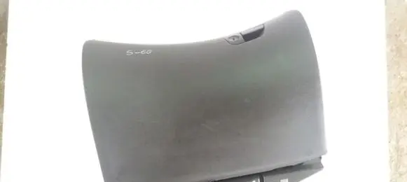 Volvo S60 Glove box 8650374