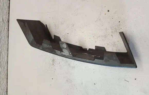 Volvo XC90 Rear/tail light trim molding 8620819 11251