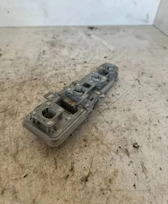 Audi A4 S4 B5 8D Tail light bulb cover holder 8d9945257