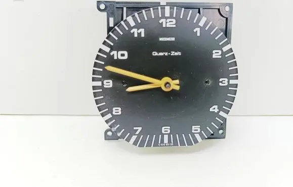 Volkswagen Golf II Speedometer (instrument cluster)