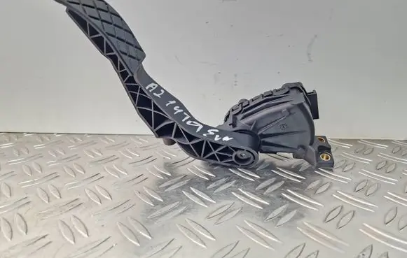Audi A2 Accelerator throttle pedal 8Z1721523A