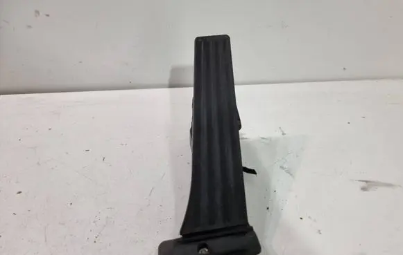 BMW 3 F30 F35 F31 Accelerator throttle pedal 6853175 6PV01043533 12037313DE