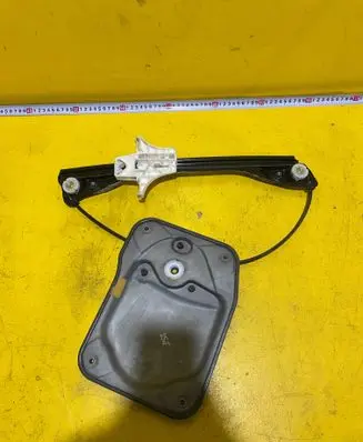 Skoda Fabia Mk2 (5J) Front window lifting mechanism without motor