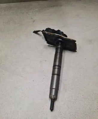 Volkswagen Golf VI Fuel injector 03L130277 044511630