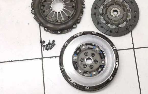 Fiat 500 Clutch set kit 55219390 9g4300