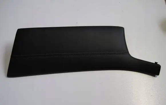 Nissan Qashqai Radio/GPS head unit trim 682136FP0A