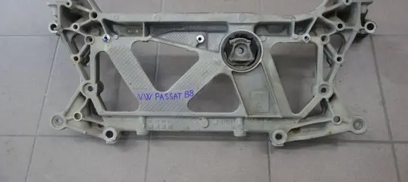 Volkswagen PASSAT B8 Front subframe 3Q0199369E