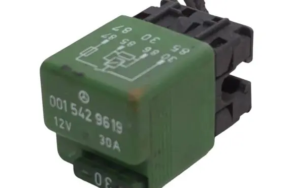 Mercedes-Benz C W202 Other relay 0015429619 899886000