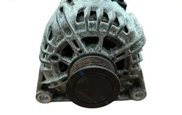 Ford Focus Generator/alternator AV6N10300MD 21130220287 FG15T074