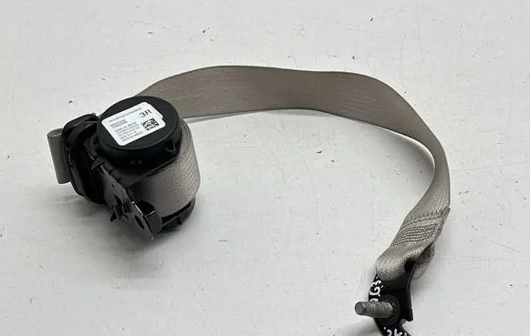 Chrysler Pacifica Third row seat belt P6EB031D2AE 6361236