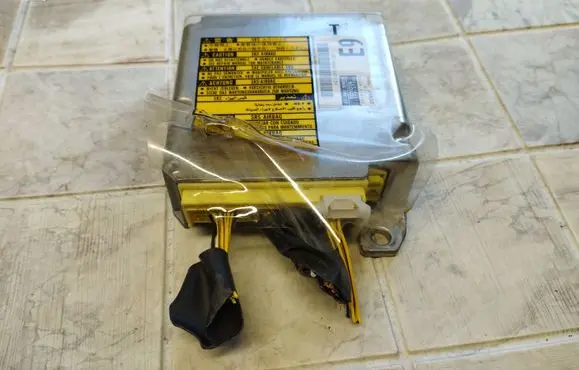 Toyota Prius (XW20) Airbag control unit/module 8917047390 1523006952