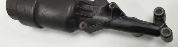 Mercedes-Benz GLK (X204) Oil filter mounting bracket 70321178