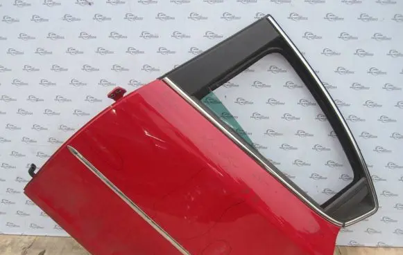 Alfa Romeo Giulietta Rear door 