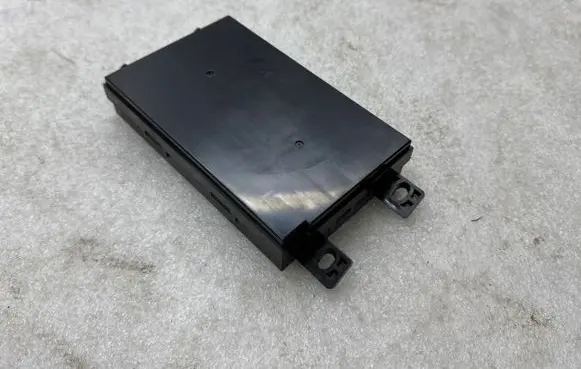 Tesla Model S Climate control unit 600736600B AA14F30049188 C101FPCBA04