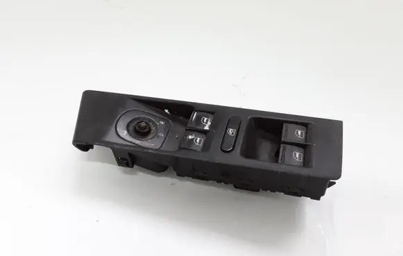 Volkswagen PASSAT B7 Electric window control switch 3AC857858A
