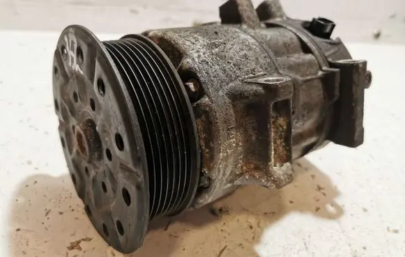 Lexus IS 220D-250-350 Air conditioning (A/C) compressor (pump) 4472601295