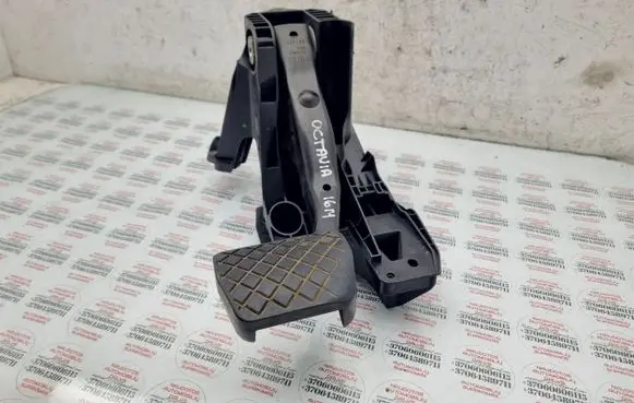 Skoda Octavia Mk3 (5E) Brake pedal 5Q1723058BG