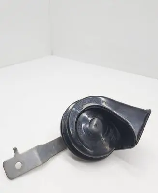 Mercedes-Benz E AMG W213 Horn signal A2135422700 6033FB2452 46T325CL701