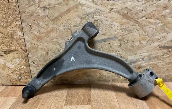 Opel Insignia A Front control arm 0131221