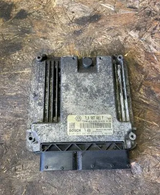 Volkswagen Touareg I Engine control unit/module 7L0907401F 0281013692 7L0907401D