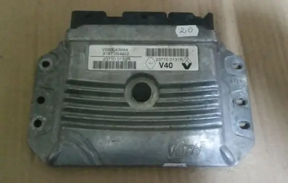 Renault Megane III Engine control unit/module 237100131R 237100132R V29004369A