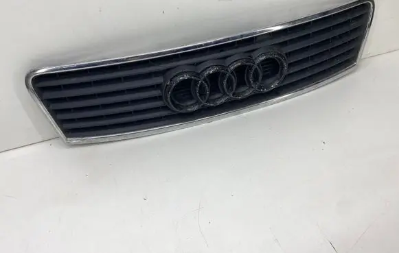 Audi A6 S6 C5 4B Front bumper upper radiator grill 4B0853651
