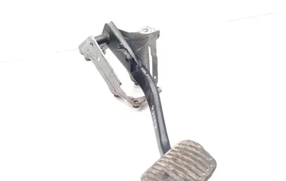 Land Rover Defender Brake pedal M8B22D094BB