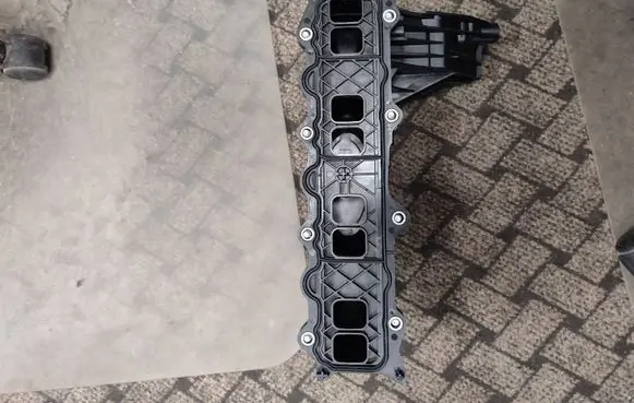 Mercedes-Benz Sprinter W906 Intake manifold A6510903037 00673