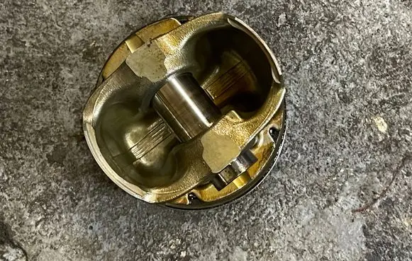 BMW 3 E92 E93 Piston 7561698