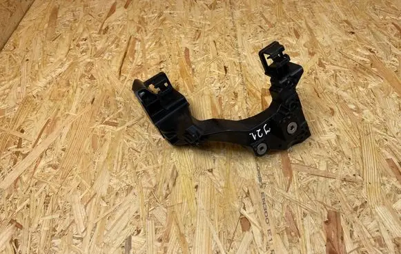KIA Ceed Headlight/headlamp mounting bracket ET015E