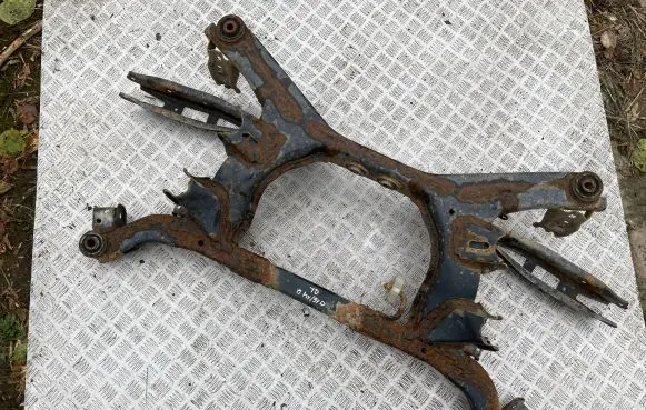 Subaru Outback (BS) Rear subframe 