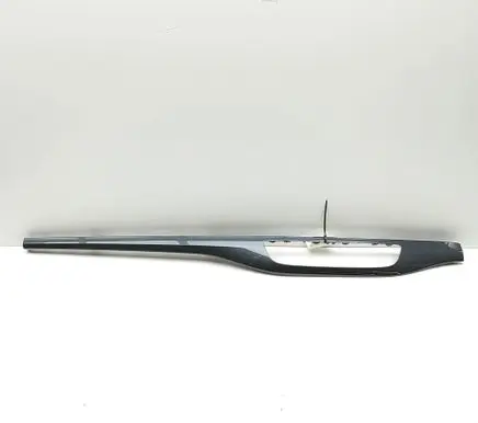 Dashboard glove box trim