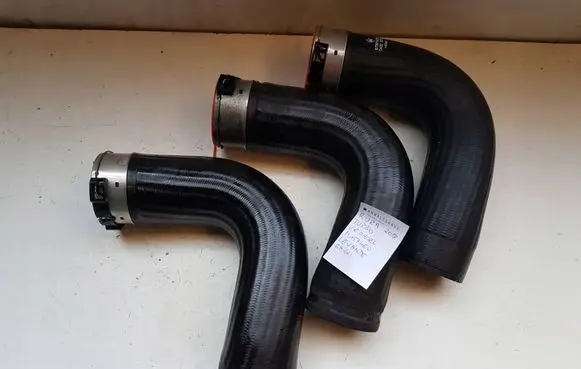 Maserati Ghibli Intercooler hose/pipe 673010363 D4322521
